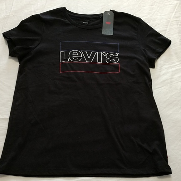 Levi's Tops - LEVI'S Ladies tee